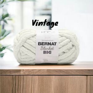 BERNAT BLANKET BIG YARN VINTAGE POLYESTER 300G 32 YARDS JUMBO